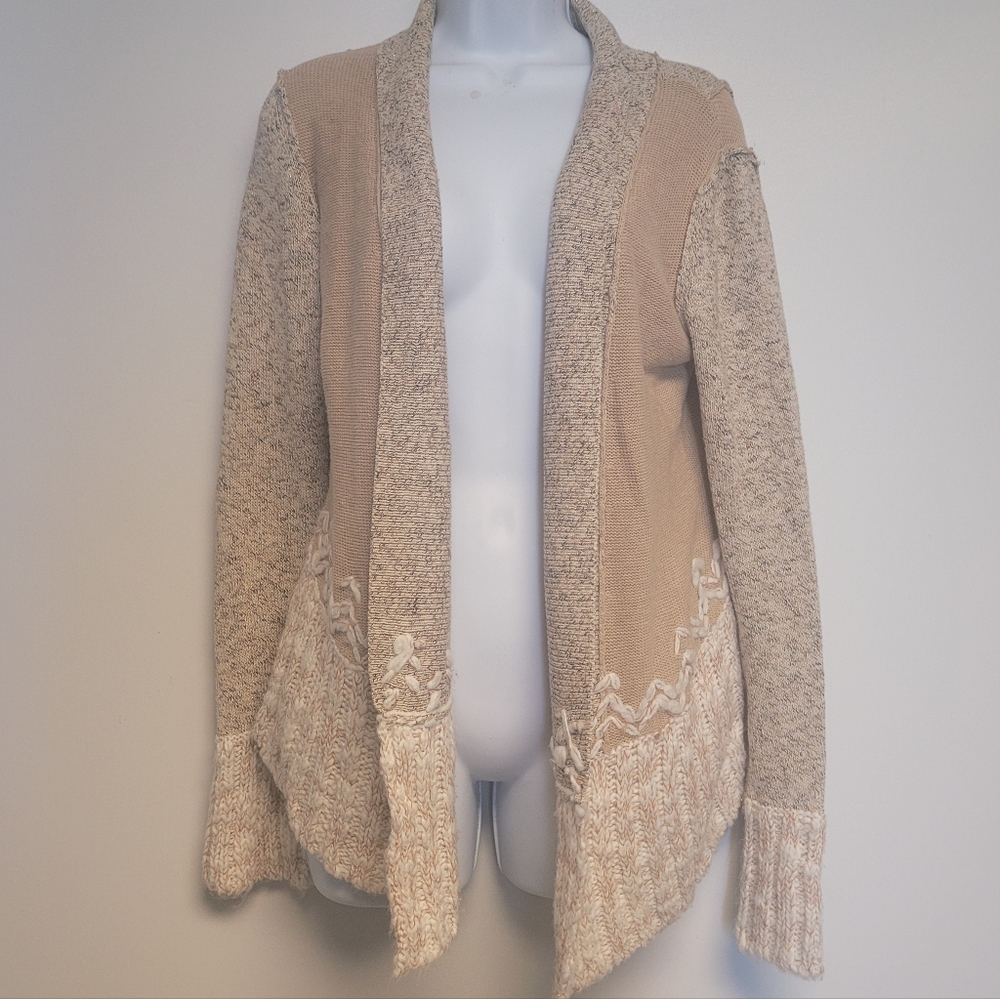 BKE Boutique Beige Mixed Media Open Cardigan Sweater Size Small